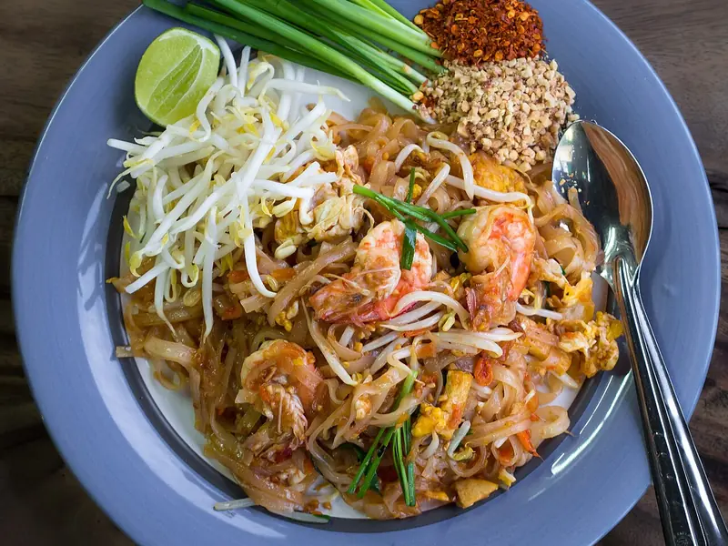 Pad thaï au poulet