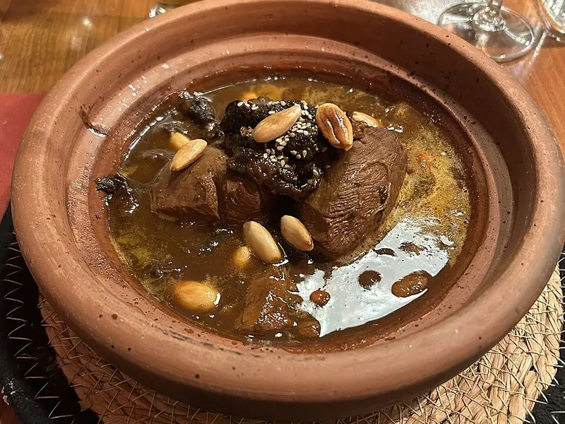 Tagine d'agneau aux abricots